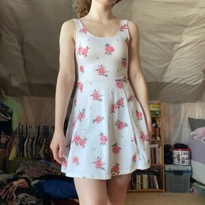 🌸 Floral Dress, Summer Dress, White Dress, Pink Flowers Roses, Scoop Neck